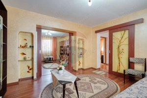 Casă / Vilă cu 6 camere de vânzare în zona Bartolomeu - imagine 3