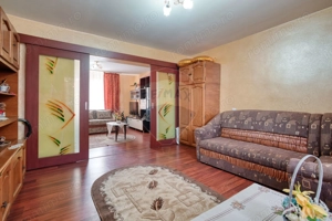 Casă / Vilă cu 6 camere de vânzare în zona Bartolomeu - imagine 4