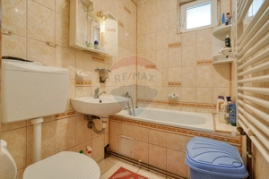 Casă / Vilă cu 6 camere de vânzare în zona Bartolomeu - imagine 12