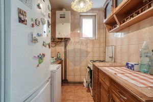 Casă / Vilă cu 6 camere de vânzare în zona Bartolomeu - imagine 20