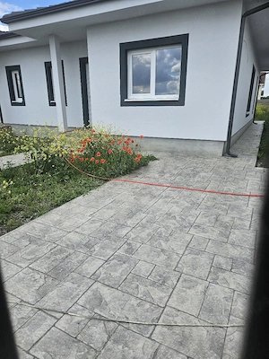 Vănd 1 2 duplex in Mosnita Veche