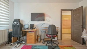 Casă / Vilă cu 3 camere de vânzare - imagine 19