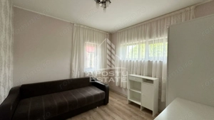 Apartament de vanzare cu 3 camere, etajul intai, Dumbravita - imagine 8