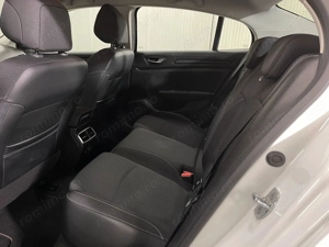 Renault Megane - imagine 11