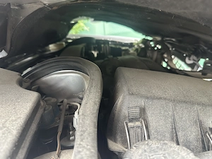 Vând pentru piese, motorul și cutia funcționează perfect  - imagine 4