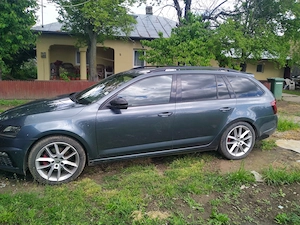 Vând Skoda Octavia 3 diesel VRS 185cp. Break cupre automata,padele,pilot automat,senzori peste tot,  - imagine 5