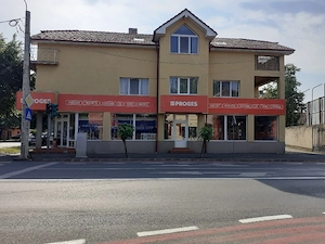Proprietar închiriez  apartament 2 camere Piața Spitalului 