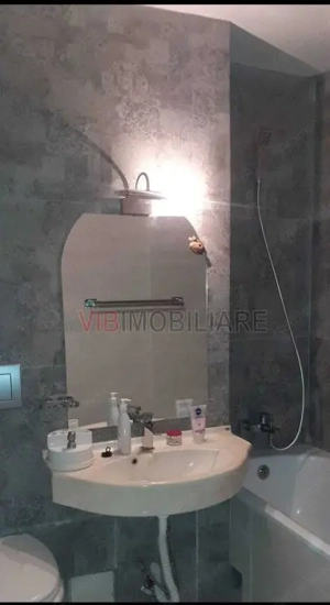 Apartament 3 camere | 67 mp + balcon | Zonă centrală - imagine 4