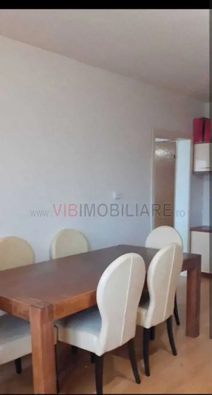Apartament 3 camere | 67 mp + balcon | Zonă centrală