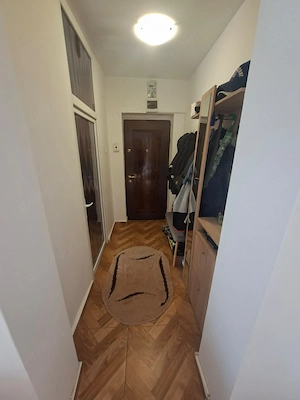 Vand apartament 2 camere - imagine 6