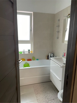 apartament 2 camere decomandat - imagine 2