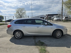 Opel Astra 1.4 benzina Euro 5 - imagine 5