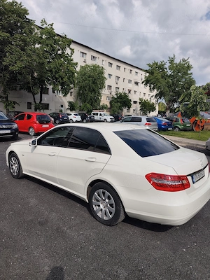 Mercedes E200 BlueEFFICIENCY - Consum Redus   Impecabil   Km reali   Fiscal pe loc - imagine 5