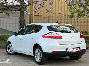 Renault Megane Limited Edition-1.2 TCE 131 CP - imagine 7