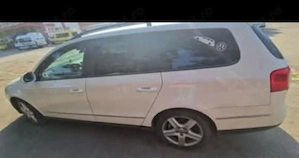Vând Volkswagen Passat 