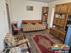  De vânzare apartament 2 camere   Țiglina II - imagine 2
