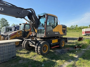 Vând excavator pe roți Volvo EW180E, achiziționat nou prin Ascendum Baumaschinen Austria în 2021. 44