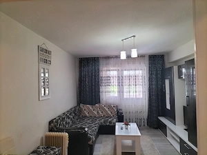  Închiriez garsonieră etajul 1, zona Liviu Rebreanu. - imagine 2