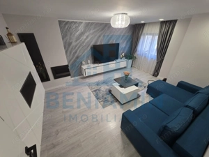Trei camere decomandat ultra-renovat 2 bai Mcdonalds etaj 2 - imagine 2