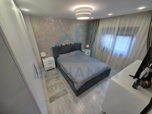Trei camere decomandat ultra-renovat 2 bai Mcdonalds etaj 2 - imagine 10