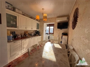 Apartament 3 camere decomandat | 2 bai | 2 lifturi | 6 min Metrou Crangasi - imagine 4