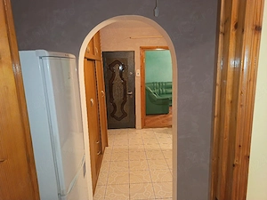 Închiriez apartament 2 camere  - imagine 2