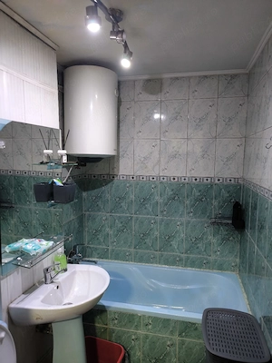 Închiriere Garsonieră Spațioasă (33 mp)   Parter, Zonă Liniștită (Complet Utilată + Internet & Cablu - imagine 4