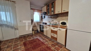 Apartament de inchiriat cu 3 camere balcon la mansarda Vasile Aaron  - imagine 3