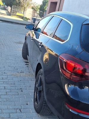 Opel Astra sport tourer  - imagine 3