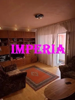 Apartament cu 4 camere zona Scoala 8 etaj 3