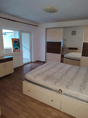 Proprietar  inchiriez vila 5 camere  - imagine 10