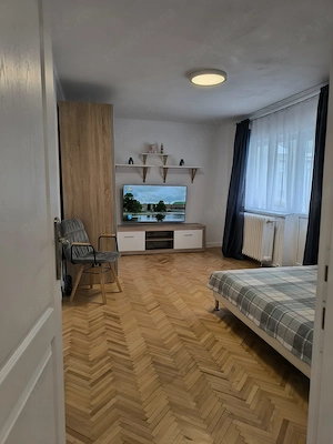 Închiriez apartament 2 camere mobilat și utilat  - imagine 6