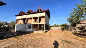 Doua case, spatiu comercial, casa tip pensiune Goicea Dolj  - imagine 12