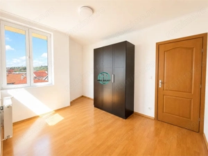 Vand apartament cu 4 camere, 94 mp, etaj 2, cartier Unirii - imagine 5