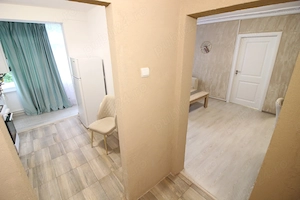 Ap. 2camere Micro 16, etajul 2, renovat, liber - imagine 2