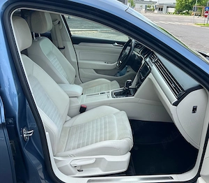 Volkswagen Passat 2.0 TDI DSG Highline - imagine 8