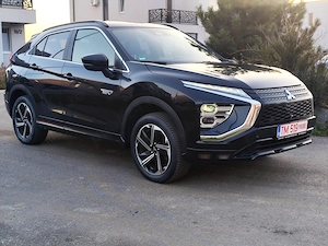 Mitsubishi Eclipse Cross. Plug in Hybrid 4X4.An2  km. - imagine 5