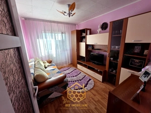 Apartament cu 3 camere in zona centrala - Filiasi - imagine 9