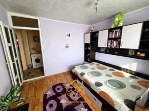 Apartament cu 3 camere in zona centrala - Filiasi - imagine 14