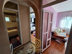 Apartament cu 3 camere in zona centrala - Filiasi - imagine 8