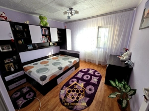 Apartament cu 3 camere in zona centrala - Filiasi - imagine 12