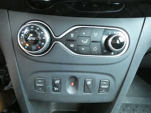 Dacia Logan 0.9 clima pilot camera - imagine 8