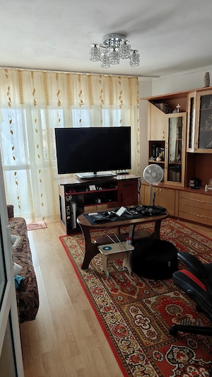 Vând apartament 2 camere, 54 m , etaj 4 - imagine 2