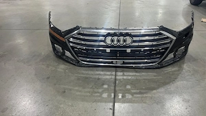 Bara fata audi a8