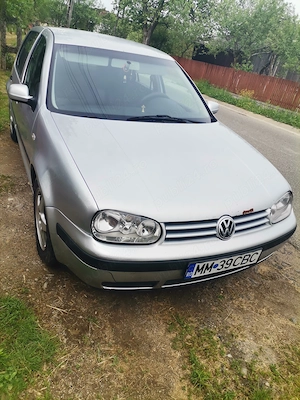 Vand VW Golf 4 Benzina 1.6 2002