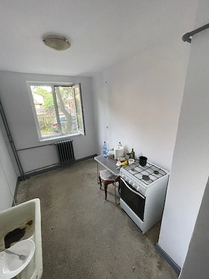 apartament 3 camere decomandat parter zona 1  - imagine 3