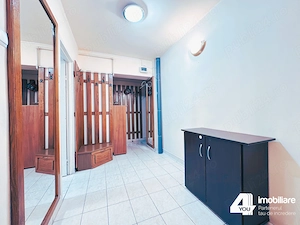 Apartament 2 camere Zona Boul Rosu , 70 mp, et. 1 4 cu termoteca
