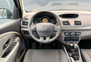 Renault Megane 1.6 16V 100 Authentique - imagine 10