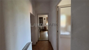 COMISION 0% CASA VECHE CU TEREN STR PREYER IOSEFIN - imagine 3