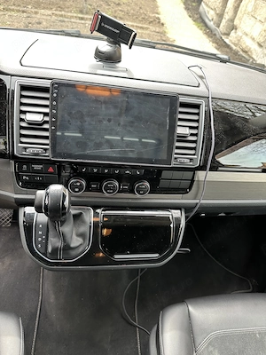 Volkswagen Multivan T6 - imagine 7